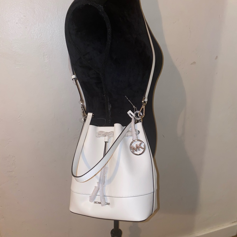 Michael Kors Trista Medium Bucket Bag